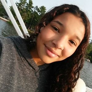 Meet your Posher, Aalexis